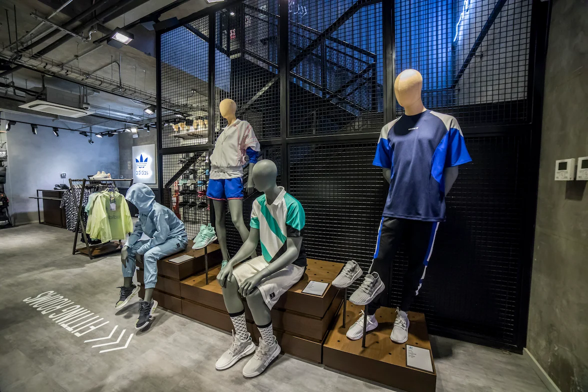 ADIDAS — imagen 7